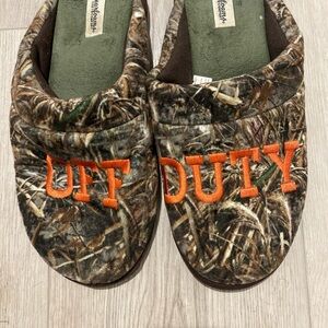 Women’s house slippers